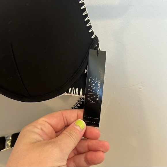 Women’s Victoria’s Secret Archives Crochet Scuba Push-Up Bikini Top, Black, 34A - Picture 4 of 7